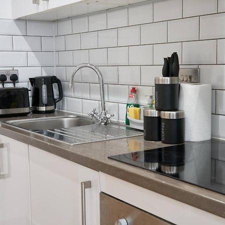 Modern Central Apartment - City Centre - Fast Wifi - Near Utilitia Arena & Icc Birmingham Dış mekan fotoğraf