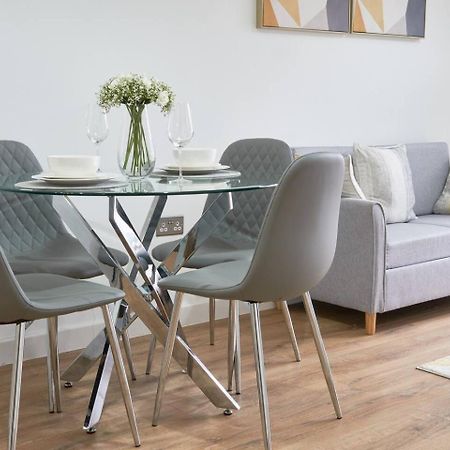Modern Central Apartment - City Centre - Fast Wifi - Near Utilitia Arena & Icc Birmingham Dış mekan fotoğraf