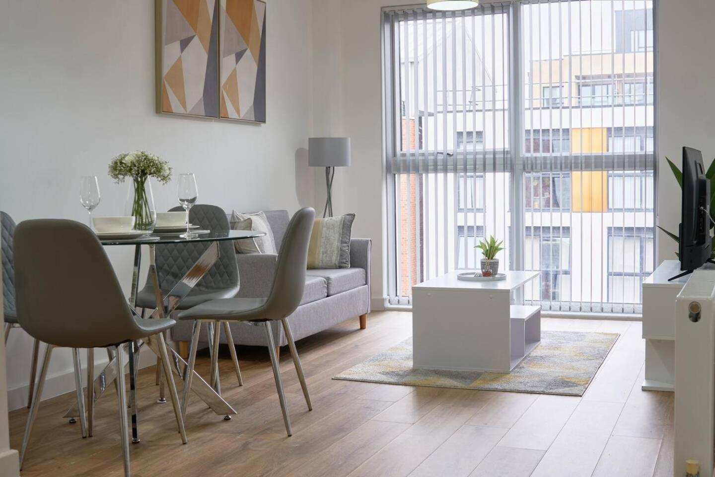 Modern Central Apartment - City Centre - Fast Wifi - Near Utilitia Arena & Icc Birmingham Dış mekan fotoğraf